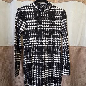 SHEIN Black and White Checkered Long Sleeve Dress